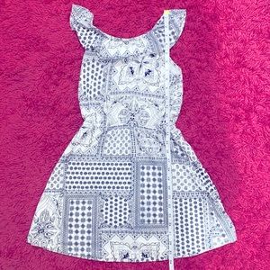 Childrens place girls blue and white dress size M(7/8)